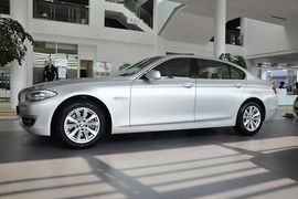 2012款华晨宝马523Li豪华型