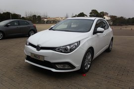 2012款上海汽车MG5