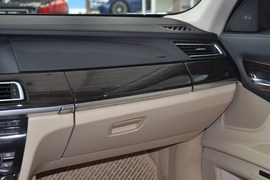 2009款宝马750Li豪华型到店实拍