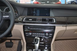 2009款宝马750Li豪华型到店实拍