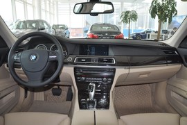 2009款宝马750Li豪华型到店实拍