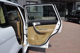 2011款长城哈弗H6绿静2.0T柴油精英型到店实拍