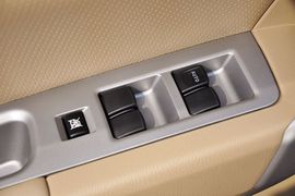 2011款长城哈弗H6绿静2.0T柴油精英型到店实拍