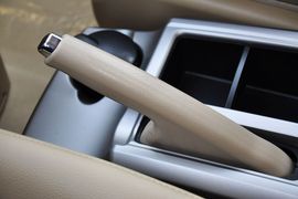 2011款长城哈弗H6绿静2.0T柴油精英型到店实拍