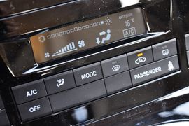 2011款长城哈弗H6绿静2.0T柴油精英型到店实拍