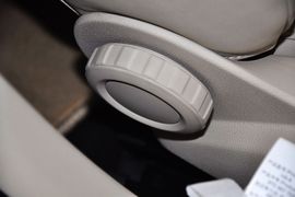 2012款斯柯达昊锐1.8TSI手动优雅版到店实拍