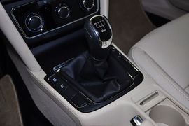 2012款斯柯达昊锐1.8TSI手动优雅版到店实拍