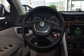 2012款斯柯达昊锐1.8TSI手动优雅版到店实拍