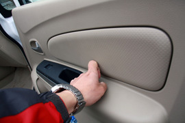 2012款启辰D50试驾