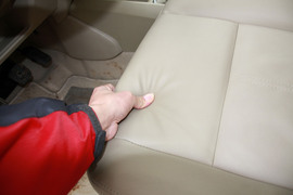 2012款启辰D50试驾