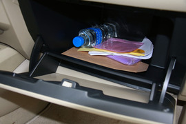 2012款启辰D50试驾