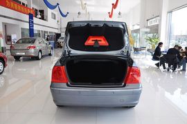 2010款标致307三厢1.6L手自一体舒适版到店实拍