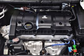 2010款标致307三厢1.6L手自一体舒适版到店实拍