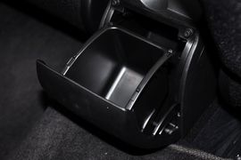 2010款标致307三厢1.6L手自一体舒适版到店实拍