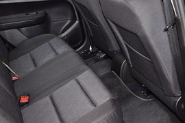 2010款标致307三厢1.6L手自一体舒适版到店实拍