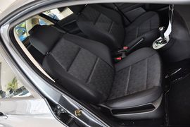 2010款标致307三厢1.6L手自一体舒适版到店实拍