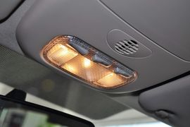 2010款标致307三厢1.6L手自一体舒适版到店实拍