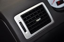 2010款标致307三厢1.6L手自一体舒适版到店实拍