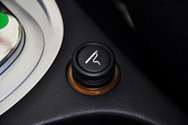 2010款标致307三厢1.6L手自一体舒适版到店实拍