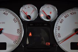 2010款标致307三厢1.6L手自一体舒适版到店实拍