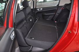 2012款标致307两厢1.6L手自一体舒适版到店实拍