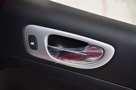 2012款标致307两厢1.6L手自一体舒适版到店实拍
