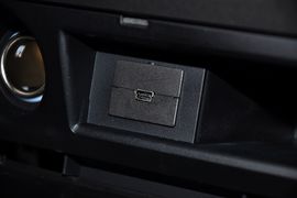 2012款东南菱悦1.5L手动豪华版