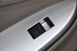 2012款一汽丰田卡罗拉1.6L