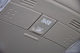 2012款一汽丰田卡罗拉1.6L
