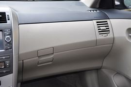 2012款一汽丰田卡罗拉1.6L