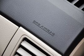 2012款一汽丰田卡罗拉1.6L