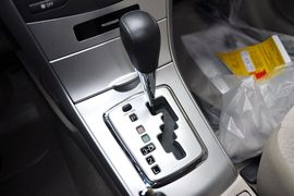 2012款一汽丰田卡罗拉1.6L
