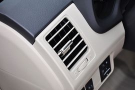 2012款一汽丰田卡罗拉1.6L