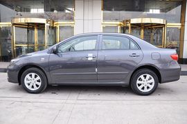 2012款一汽丰田卡罗拉1.6L