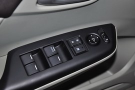 2012款本田思域1.8L
