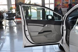 2012款本田思域1.8L
