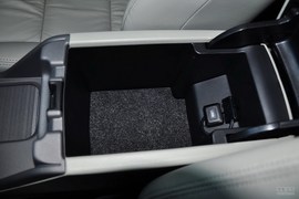 2012款本田思域1.8L