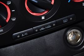 2012款马自达3经典款1.6L