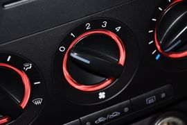 2012款马自达3经典款1.6L