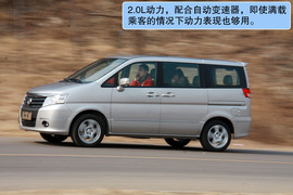 2012款郑州日产帅客2.0AT试驾