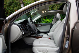 2012款新奥迪A6L