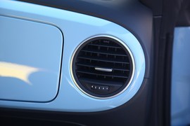 2012款大众甲壳虫1.2TSI+6MT海外试驾
