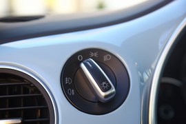 2012款大众甲壳虫1.2TSI+6MT海外试驾