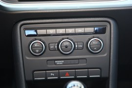 2012款大众甲壳虫1.2TSI+6MT海外试驾