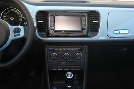2012款大众甲壳虫1.2TSI+6MT海外试驾