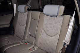2012款丰田RAV4