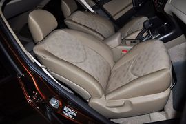 2012款丰田RAV4
