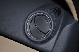 2012款丰田RAV4
