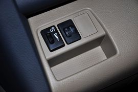 2012款丰田RAV4