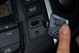 2012款丰田RAV4